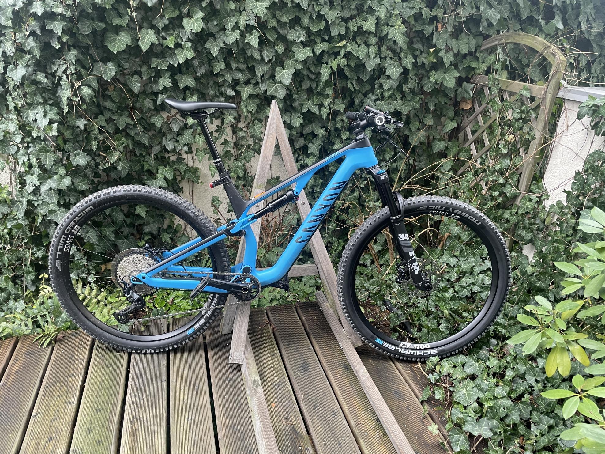 2022 Canyon bicycles Neuron CF Blue