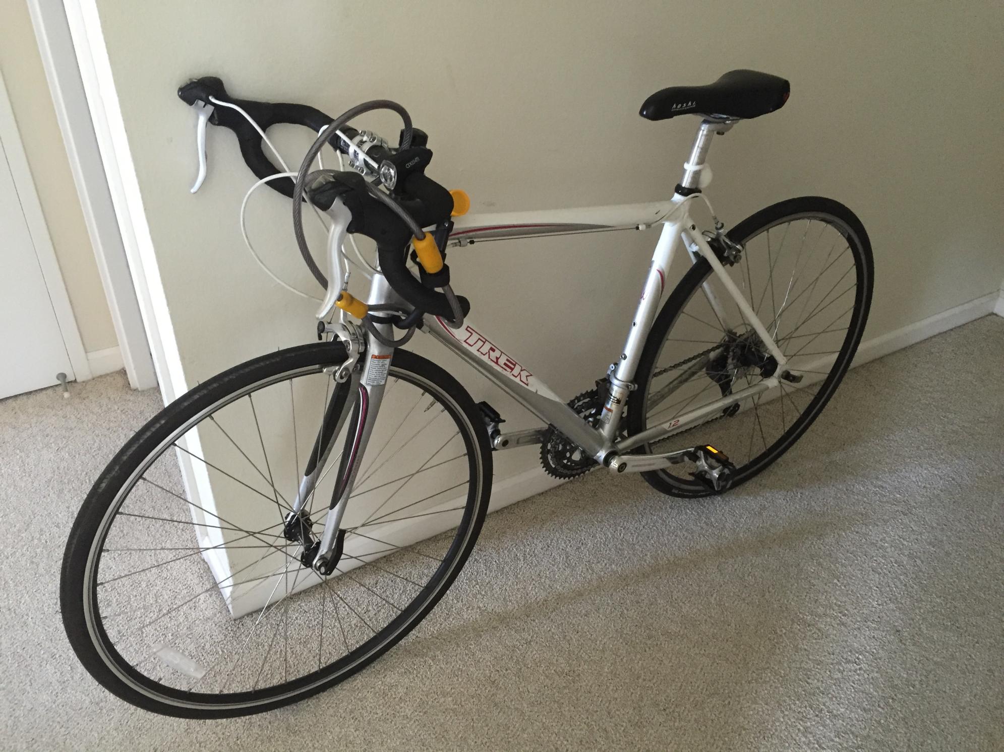 2009 Trek 1.2 White
