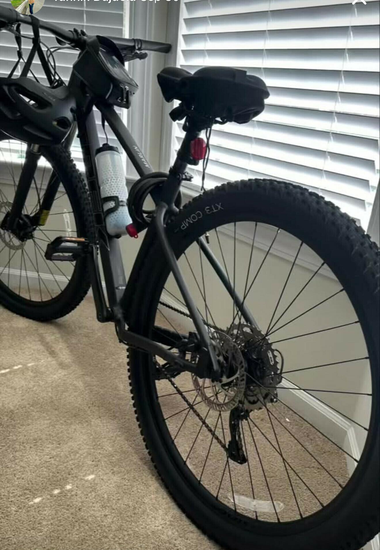 2023 Trek Marlin 6 Blue and Black