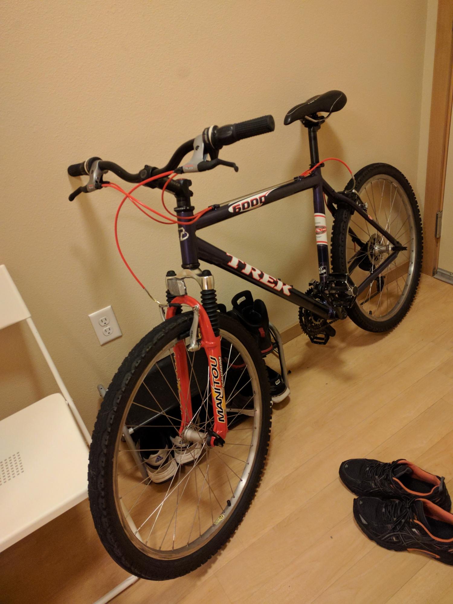 Trek 6000 Purple, Red, and White