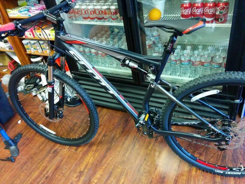 2013 SCOTT Spark  Black and Red