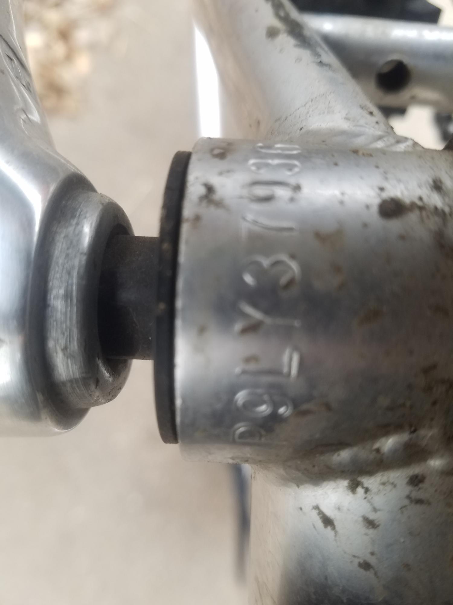 Specialized Hardrock Silver, gray or bare metal