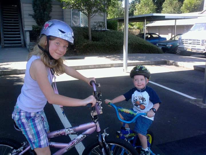 2010 Unknown Mongoose  Purple