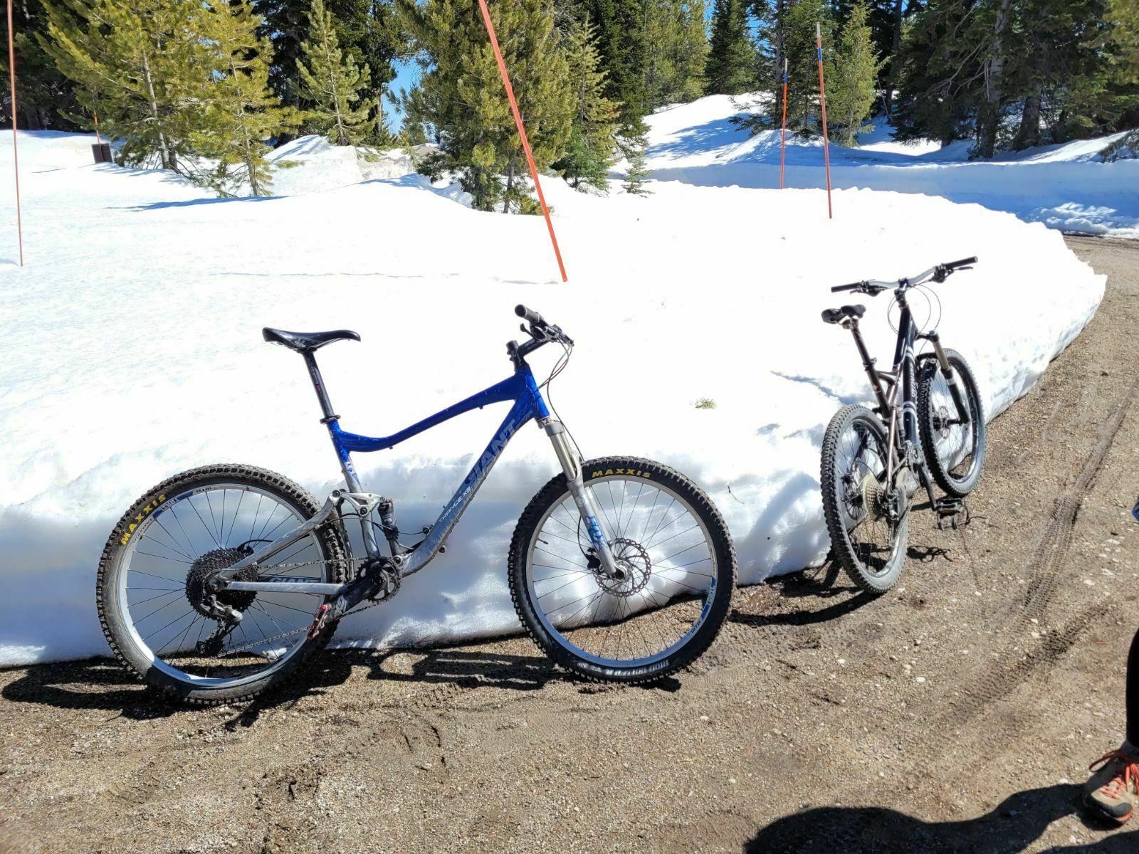 2009 Giant Trance X3 Blue