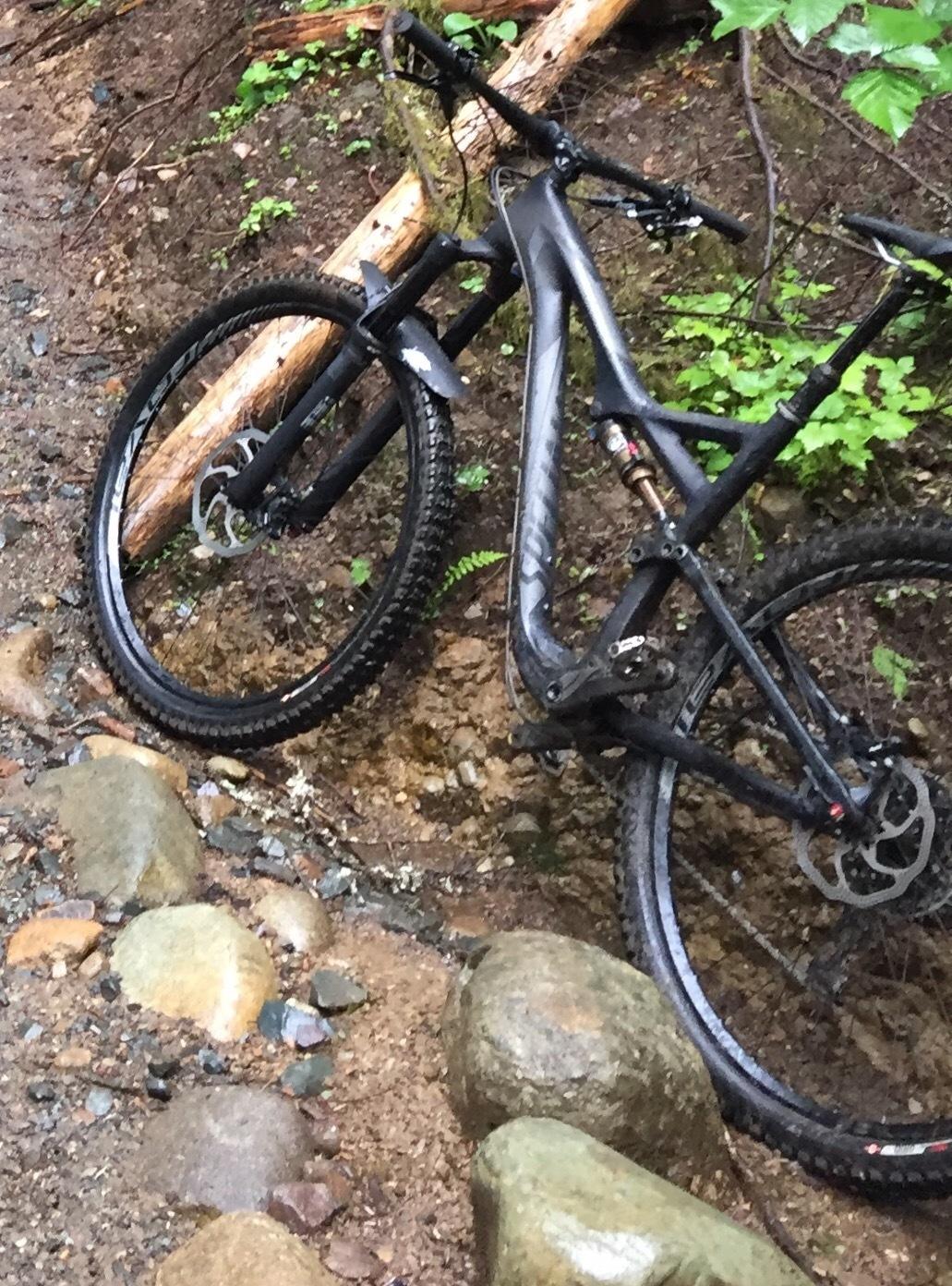 2014 Specialized Stumpjumper FSR Expert Carbon EVO 29 Black