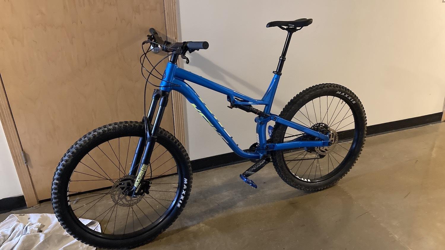 2020 Salsa Rustler Blue