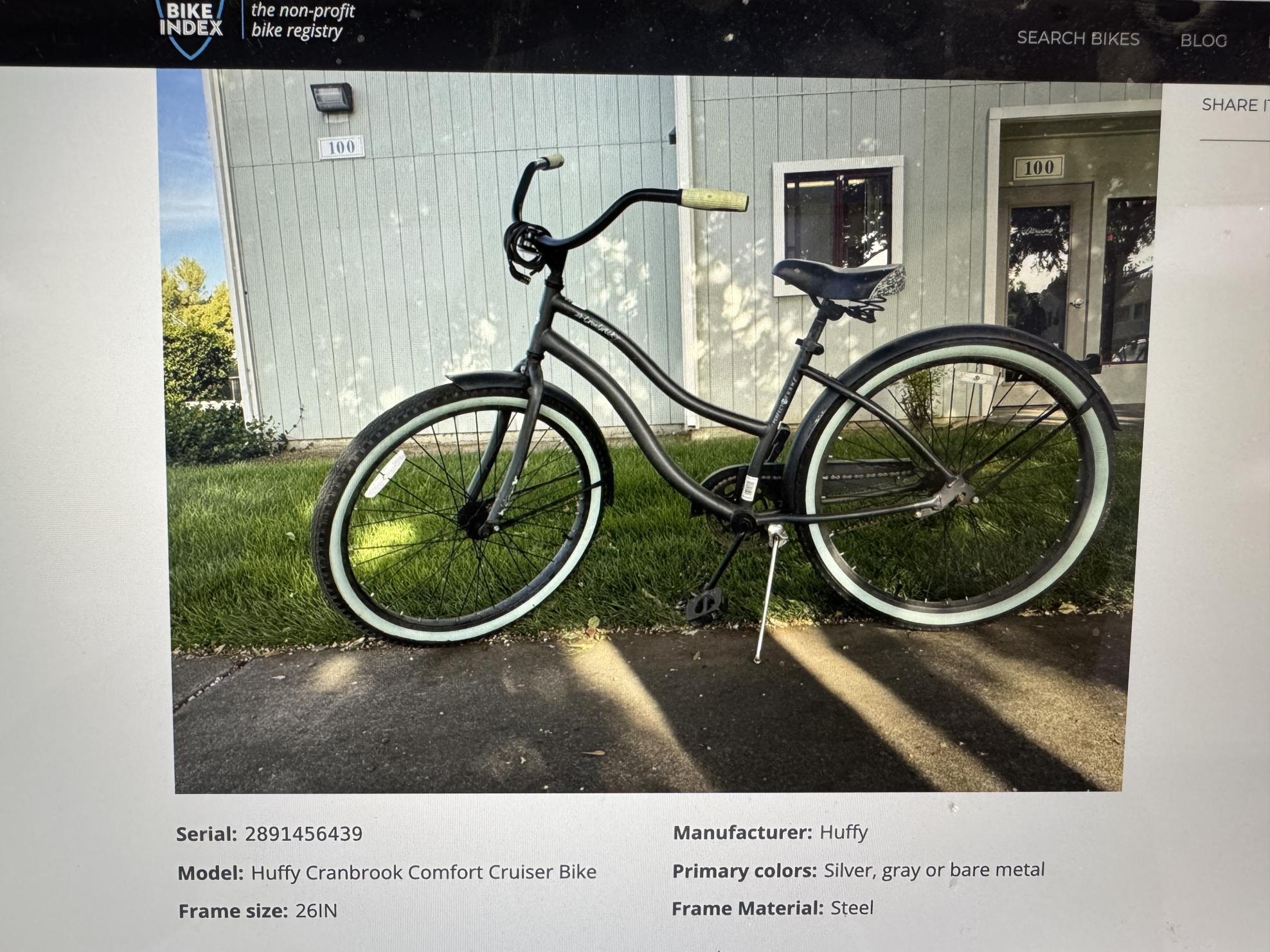 Huffy huffy cranbrook comfort cruiser bike Silver, gray or bare metal