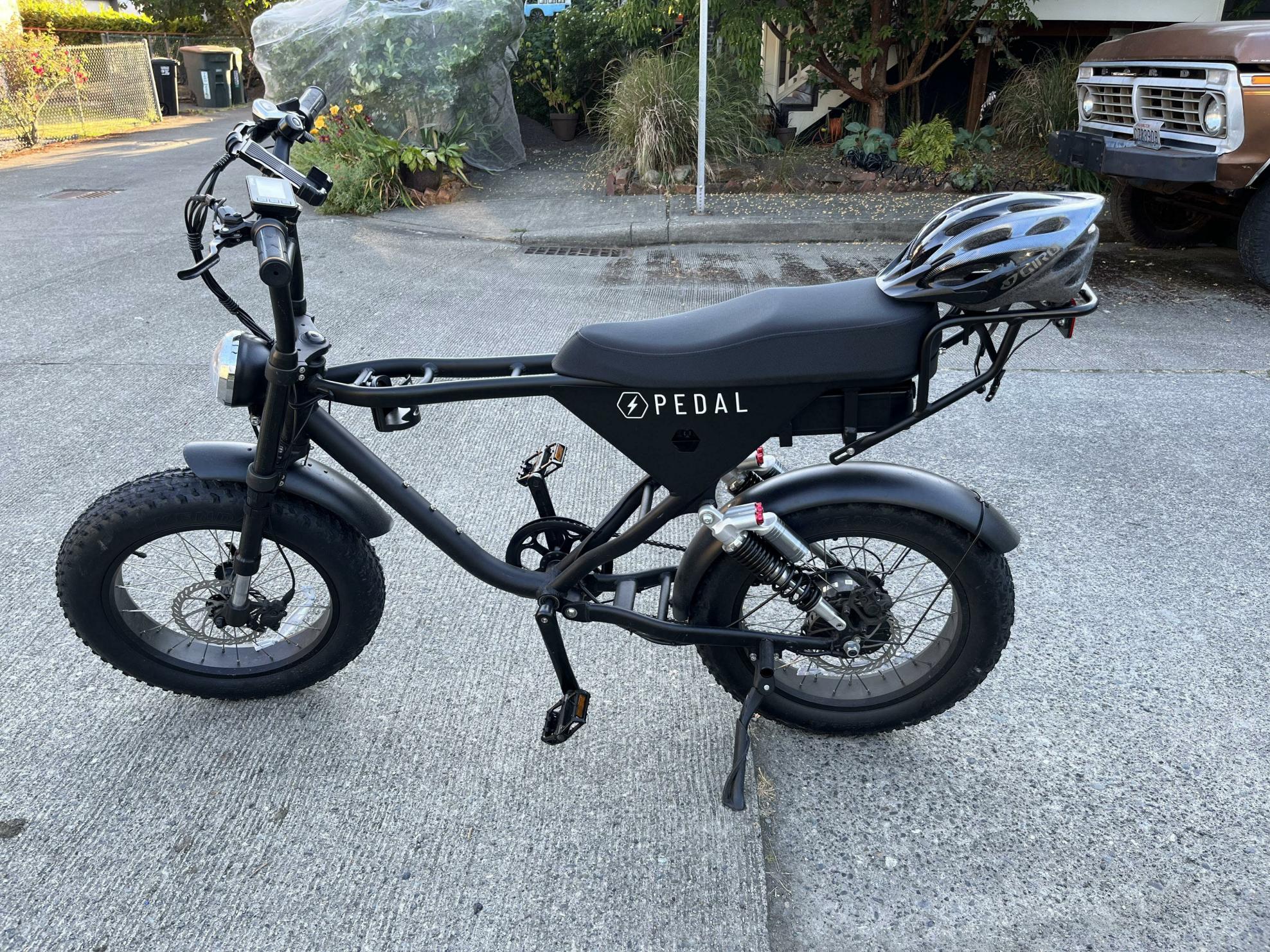 2022 Pedal Electric Black