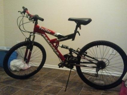 2004 Magna exciter  Red