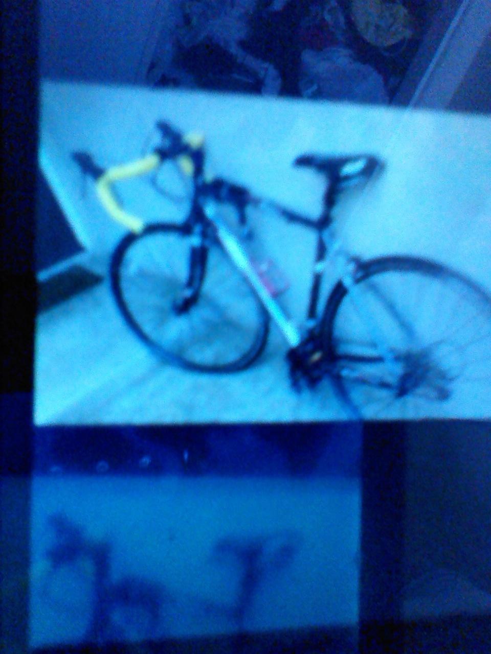 2015 SE Bikes SE 1 Alloy, w/ hot pink water bottle mount Silver or Gray, Yellow or Gold, and Stic...