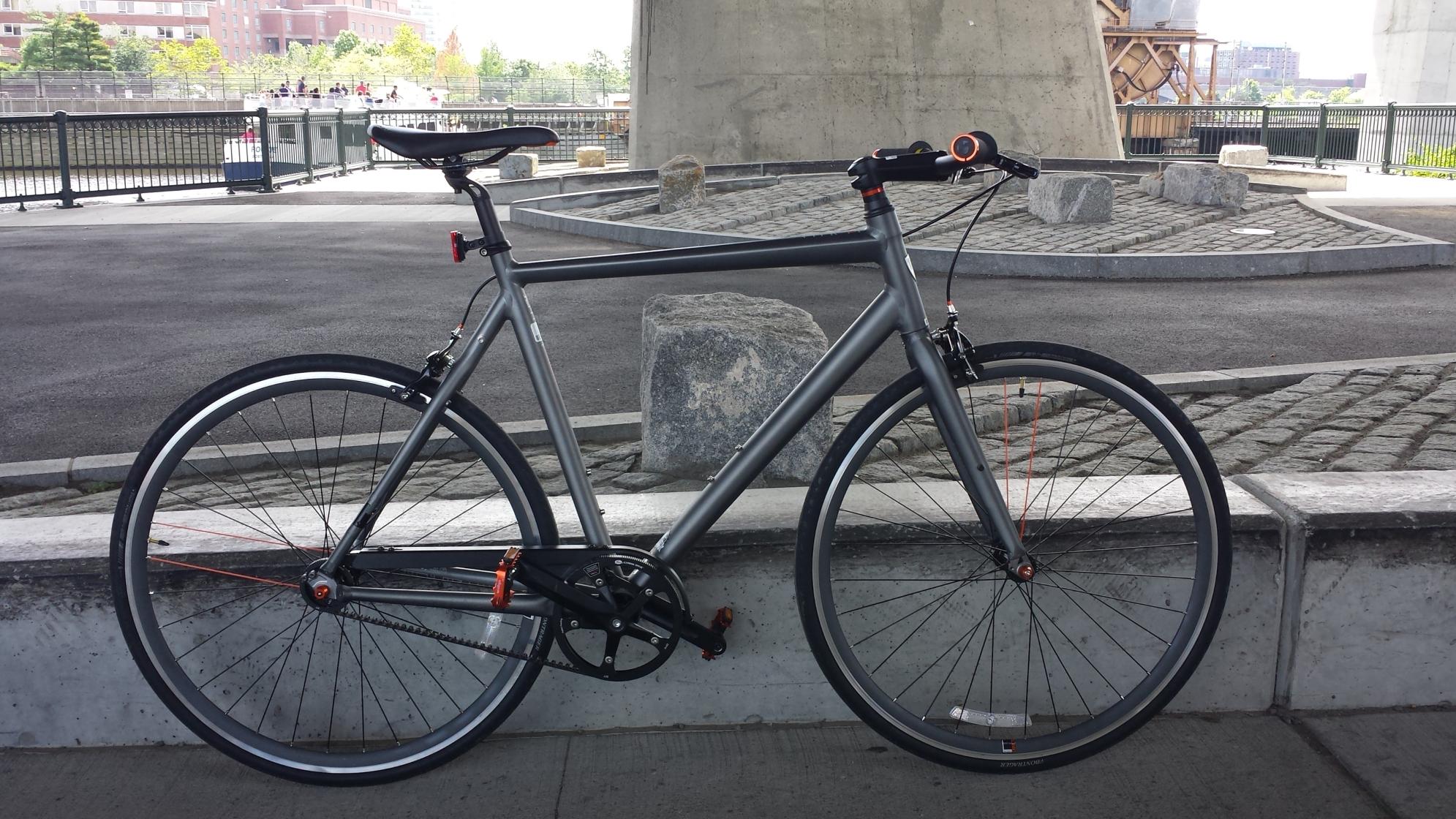 2013 Trek District Silver or Gray