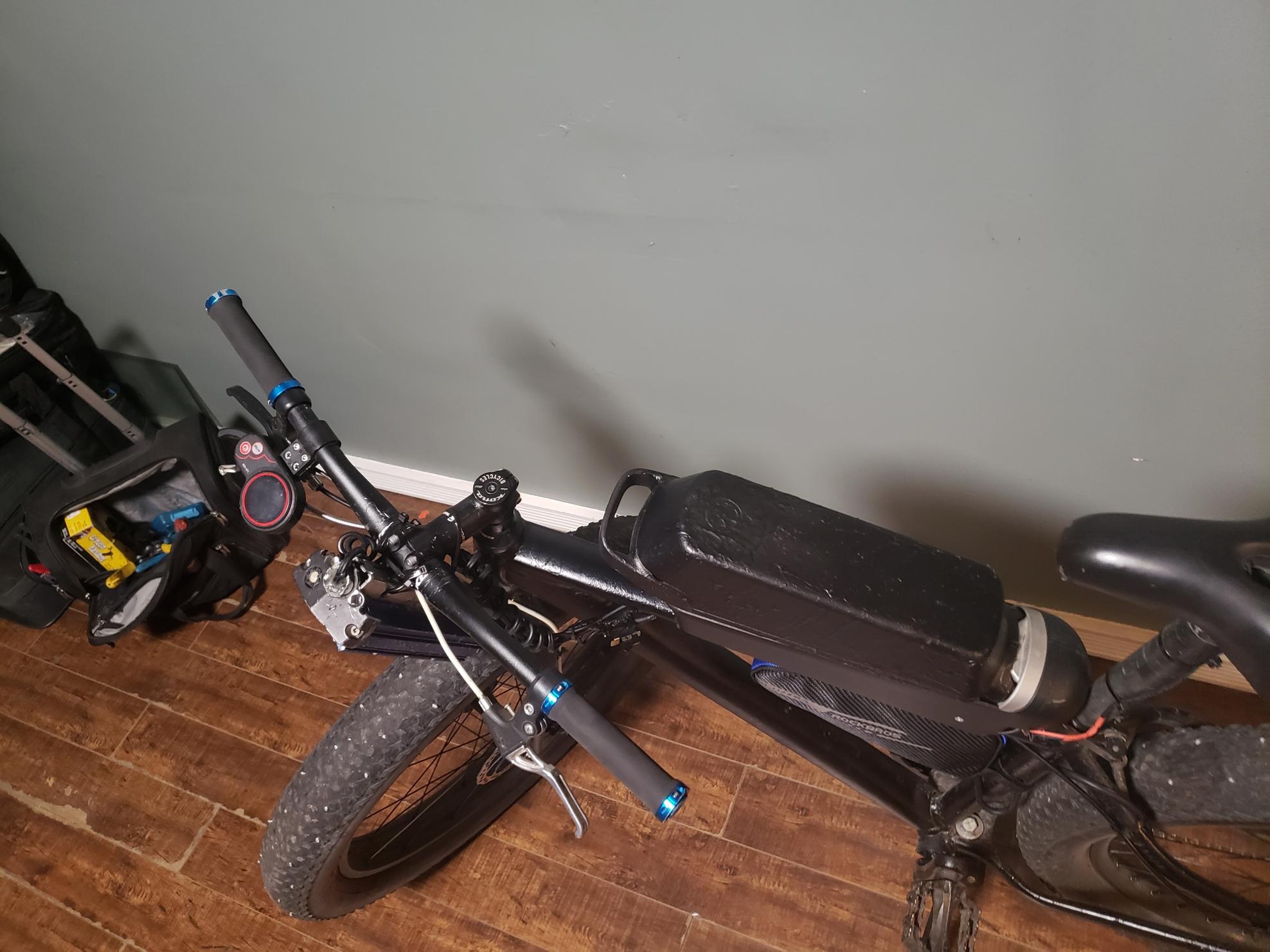 2022 Northrock XC00 Black