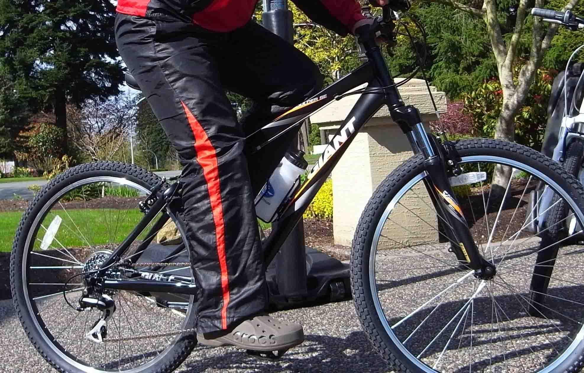 2011 Giant Boulder SE  Black