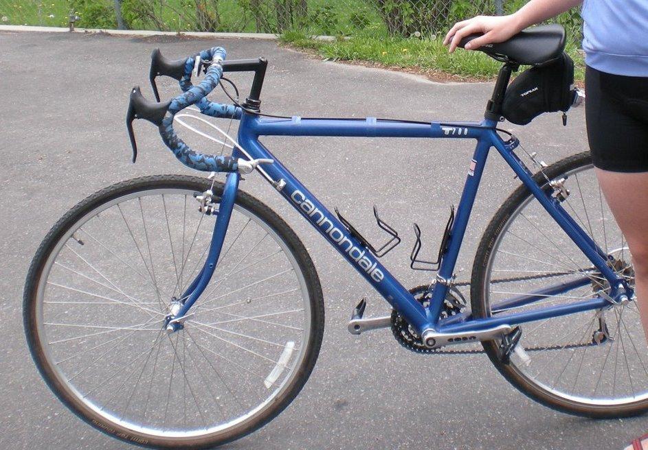 1998 Cannondale T700  Black