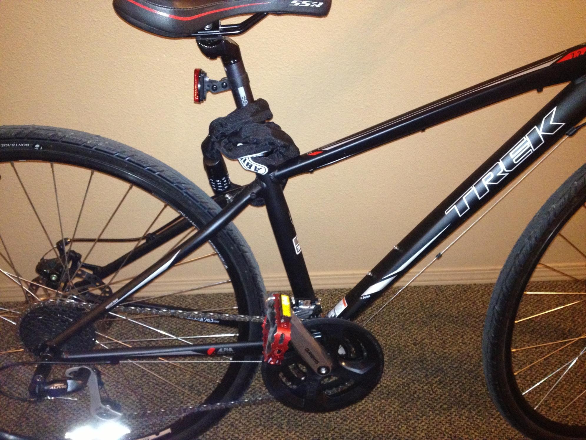 2013 Trek Men's, hybrid-black/blue,  Blue