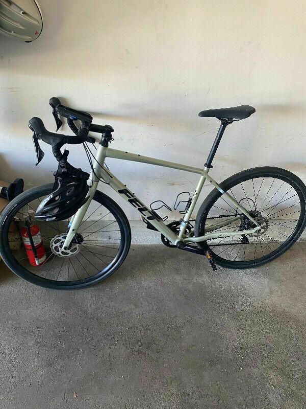 2019 Felt Broam 30 Silver, gray or bare metal