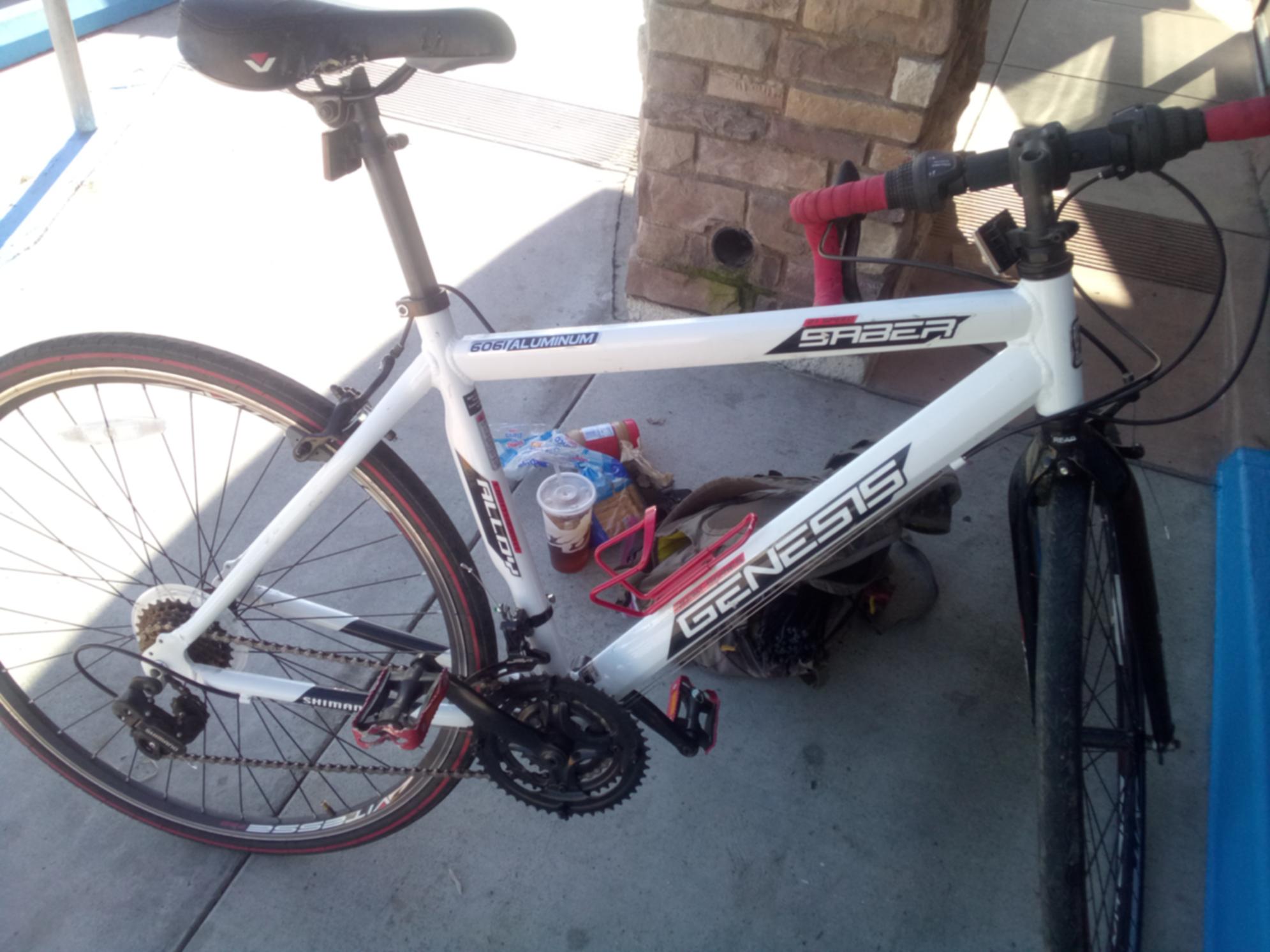 Genesis Saber gs82760 White and Red