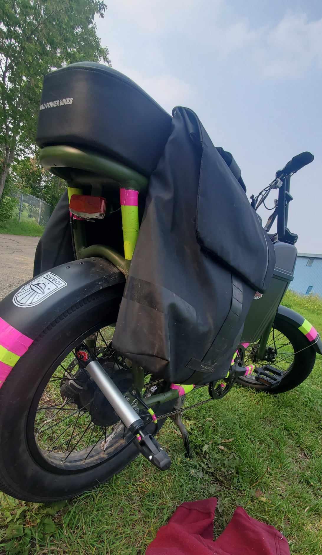 2022 Rad Power Bikes Rad Runner 2 Green and Black