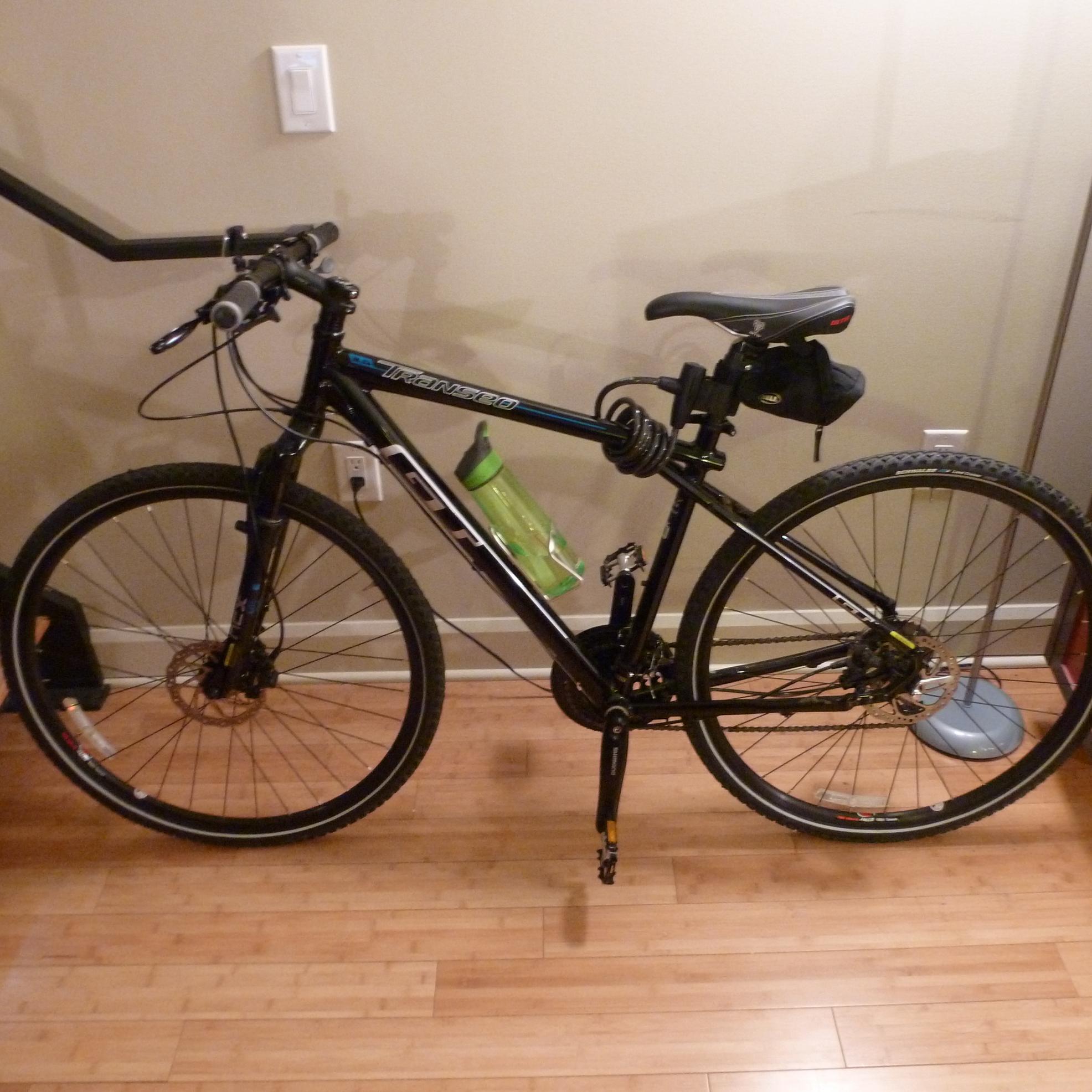 2010 GT Bicycles Transeo 2.0  Black