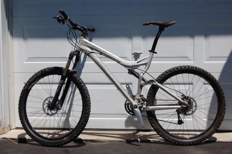 2005 Specialized Stumpjumper FSR 120 Pro Silver or Gray