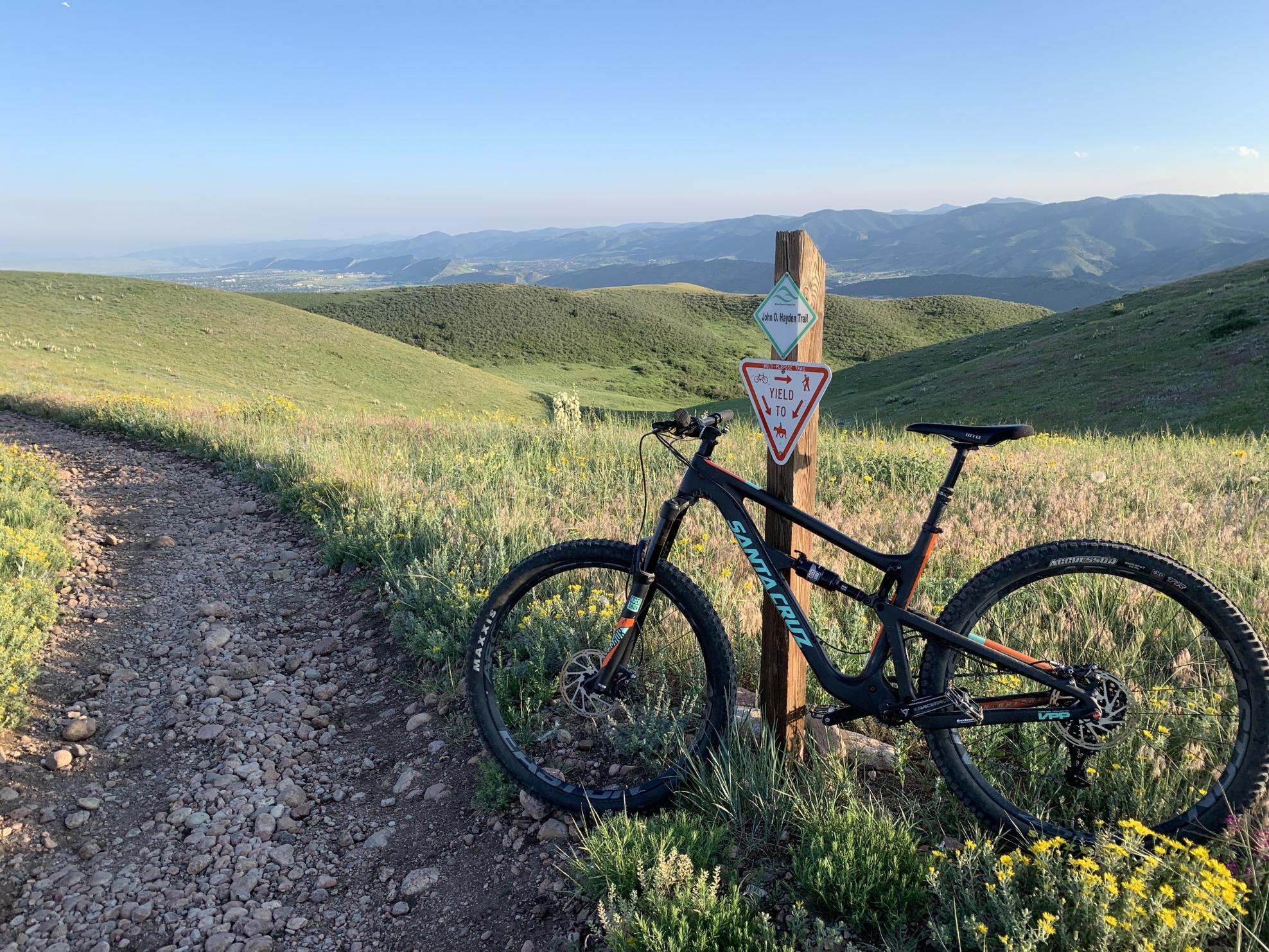 2016 Santa Cruz Hightower CC Black