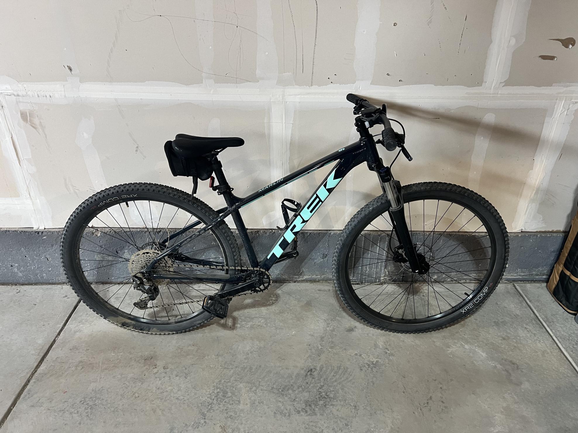 2023 Trek Marlin 6 Blue