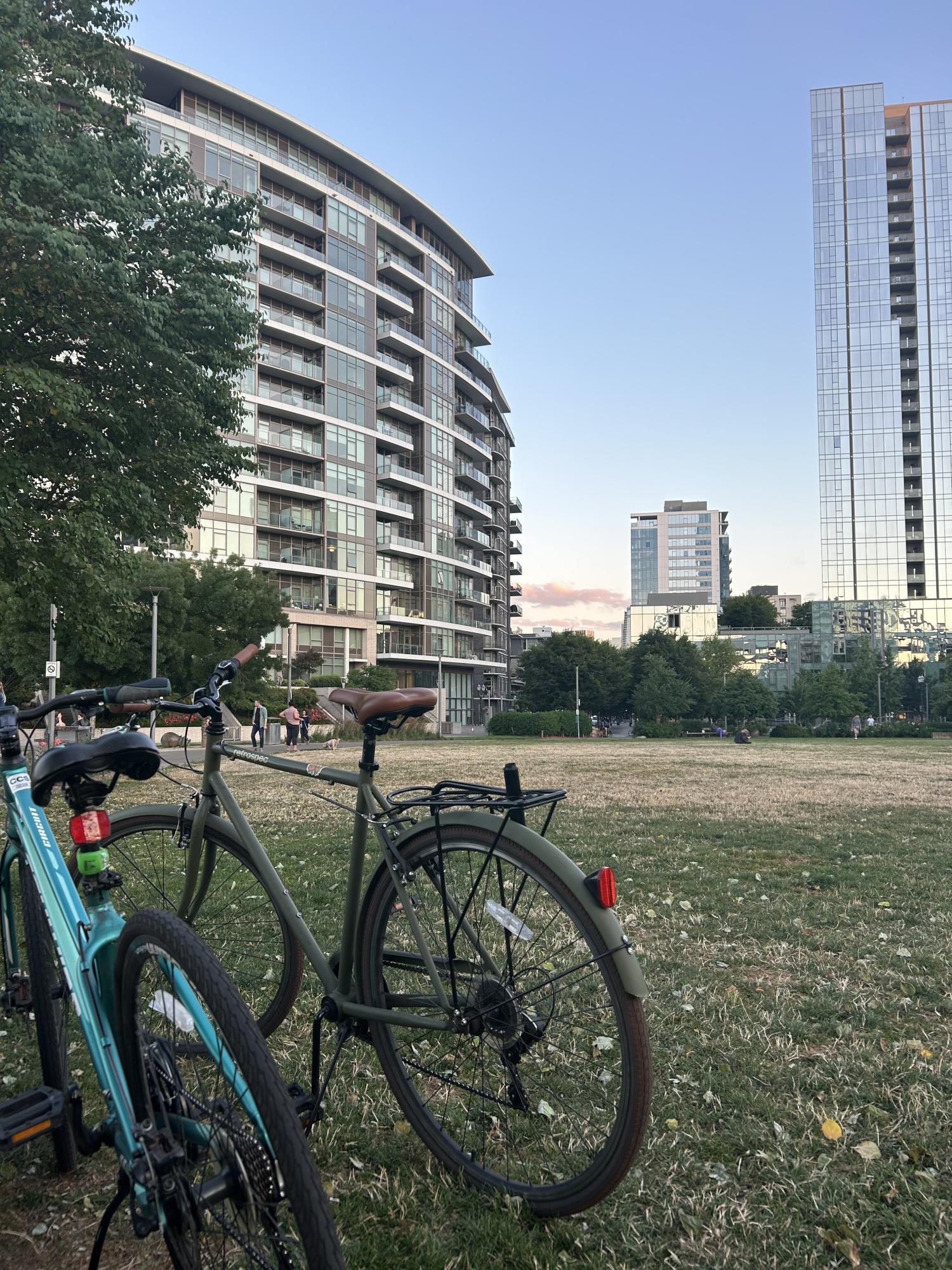 2021 Retrospec Beaumont City Bike Green