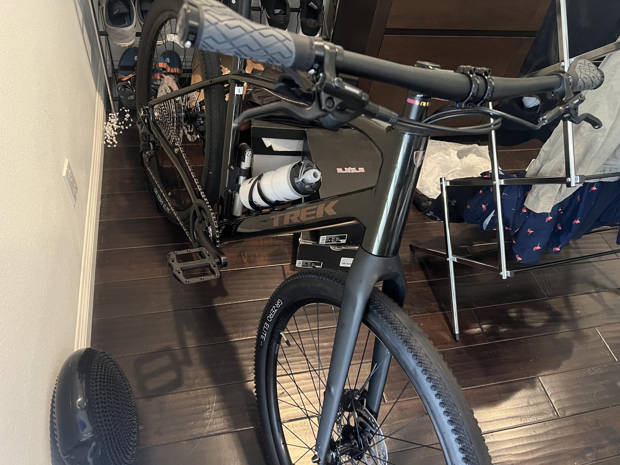 2023 Trek Dual Sport 3 Gen 5 Black and Green