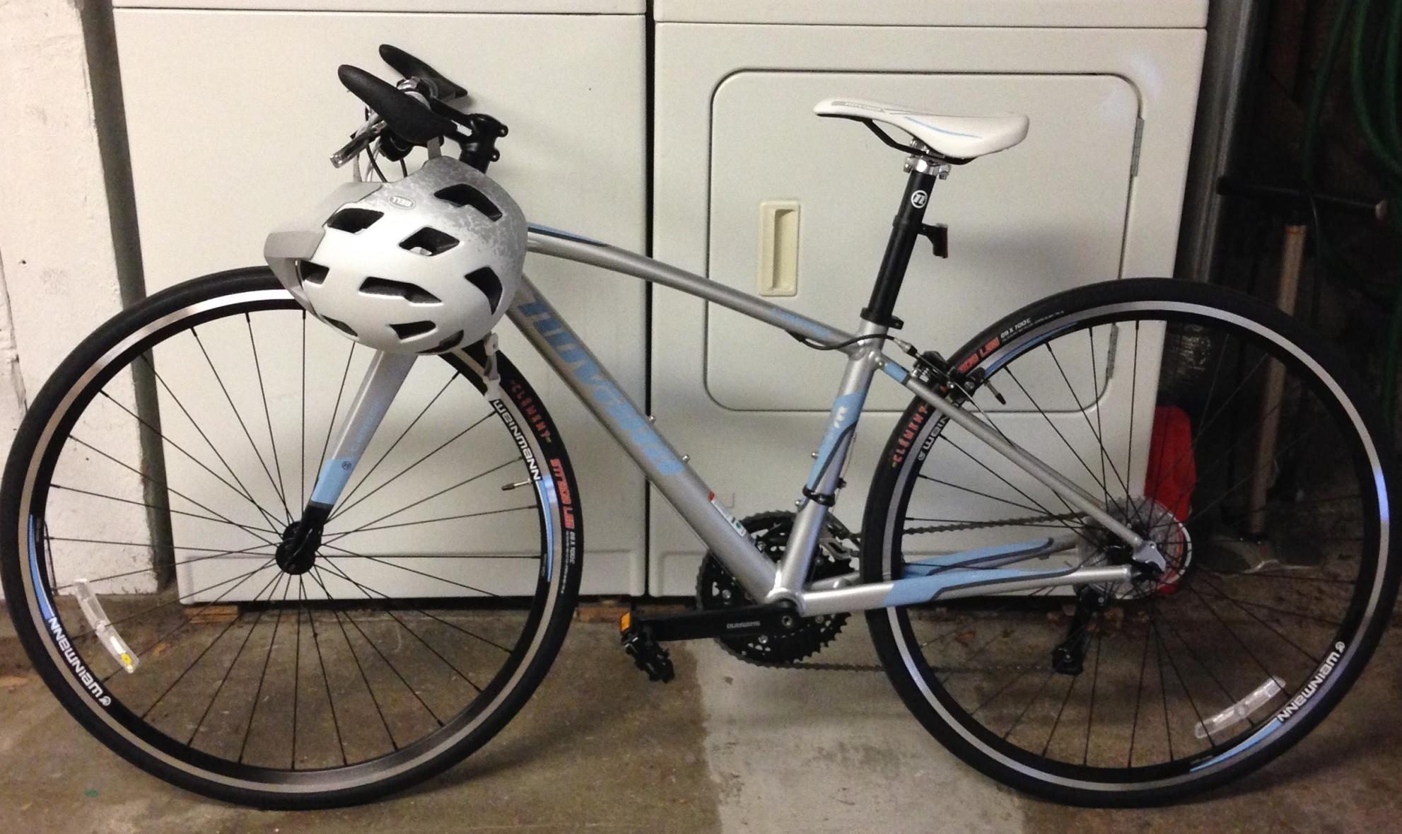 2015 Novara carema Silver or Gray and Blue