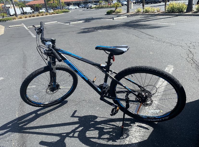 2022 GT Bicycles AGGRESSOR Black and Blue