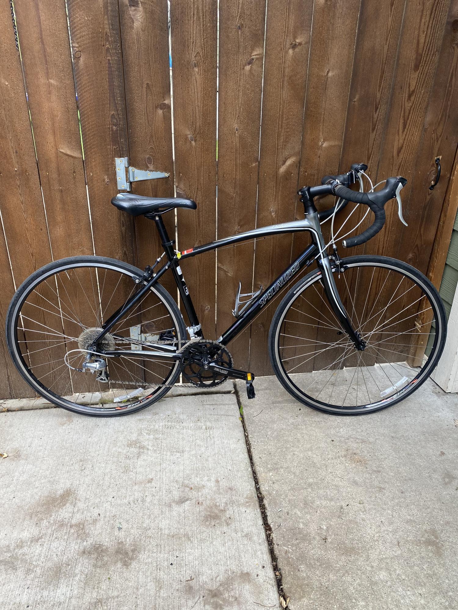 2009 Specialized Dolce sport Black and Silver, gray or bare metal