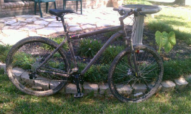 2011 Specialized Hardrock Disc 29er  Black