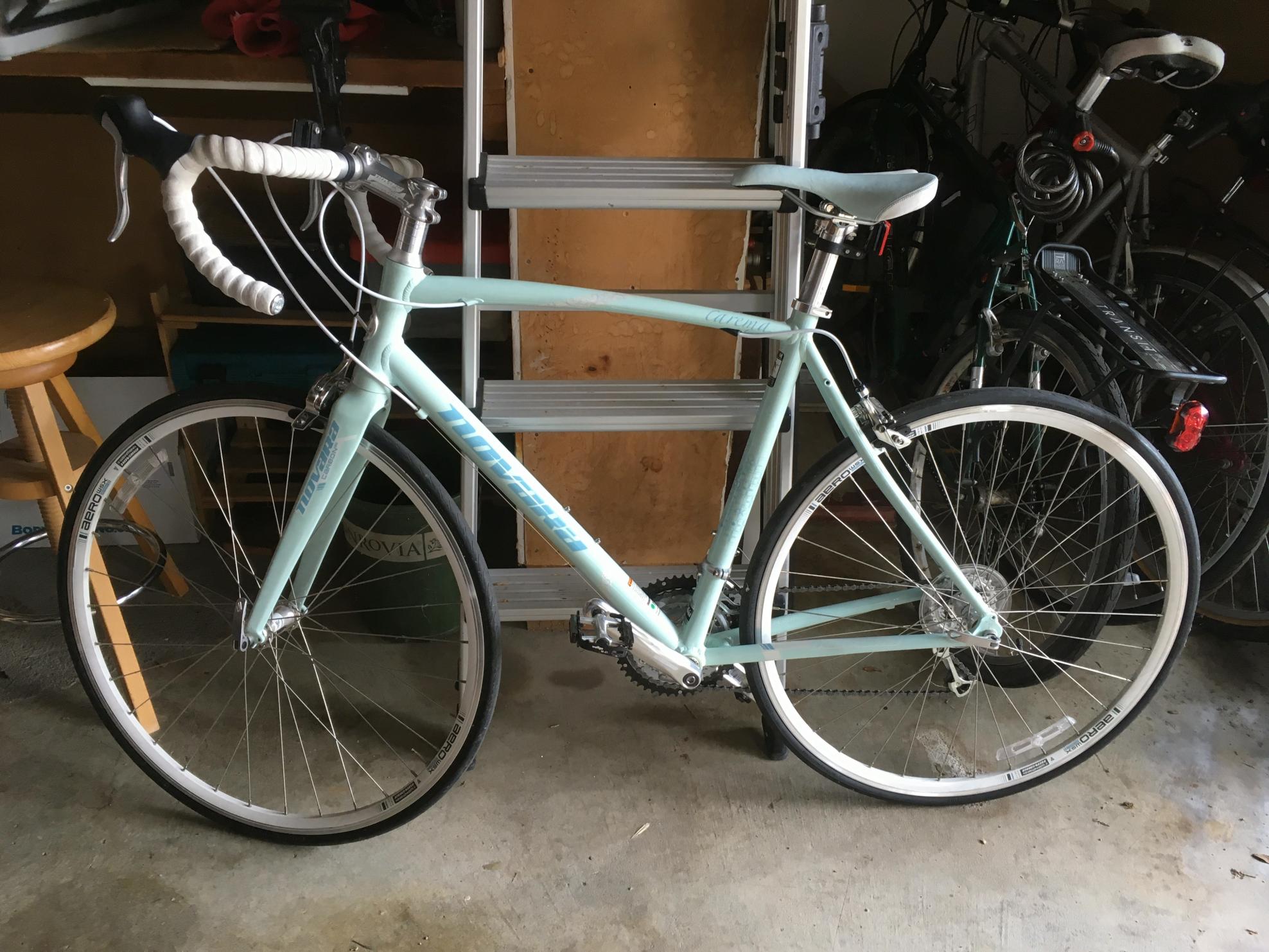 2014 Novara Carema Teal and White