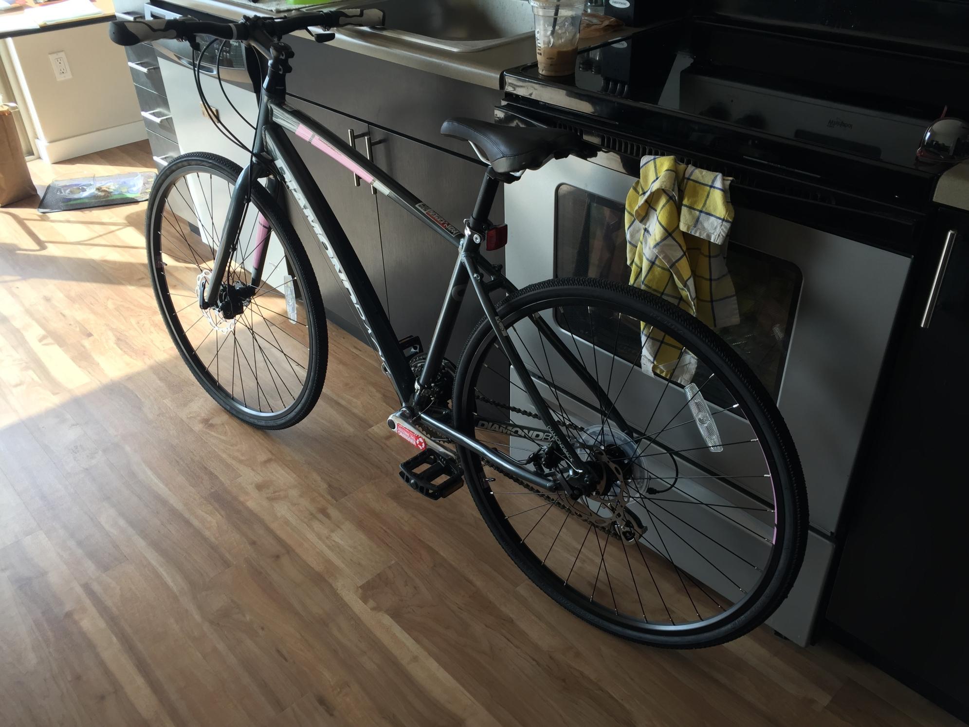 2016 Diamondback Clarity 2 Silver or Gray