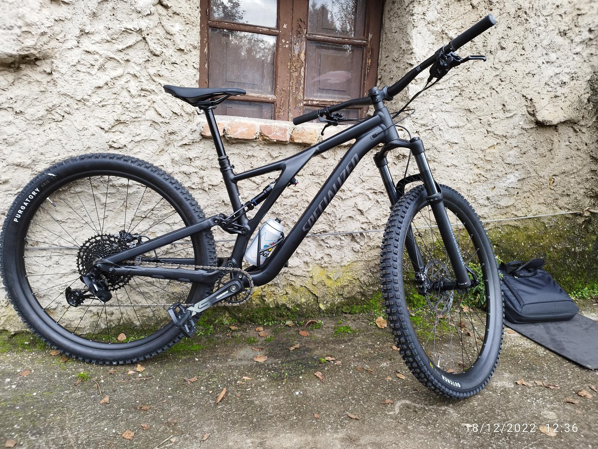 2022 Specialized Stumpjumper alloy Black