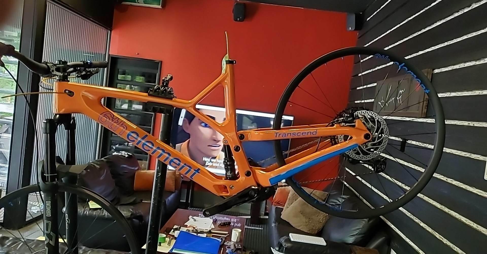 2023 6th Element Transcend Orange