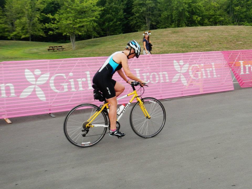 2007 Jamis Allegro 1.0 Yellow or Gold and White