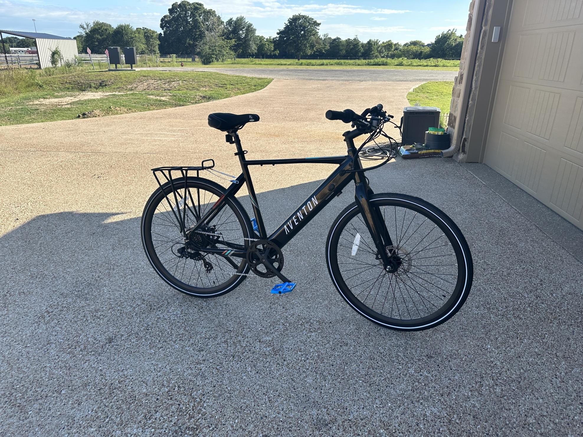 2023 Aventón Soltera 2 Black