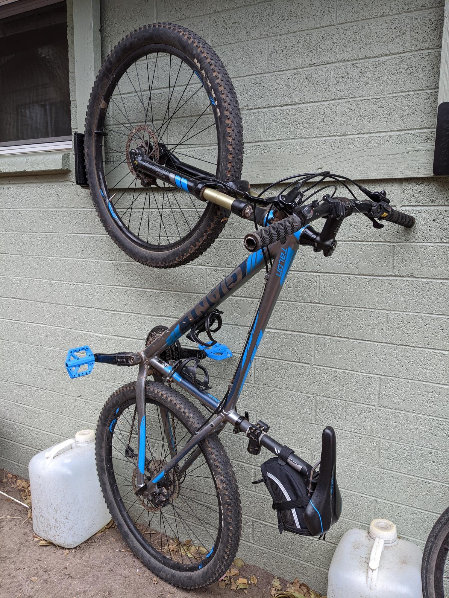 2016 Giant Talon 2 27.5 Silver, gray or bare metal and Blue