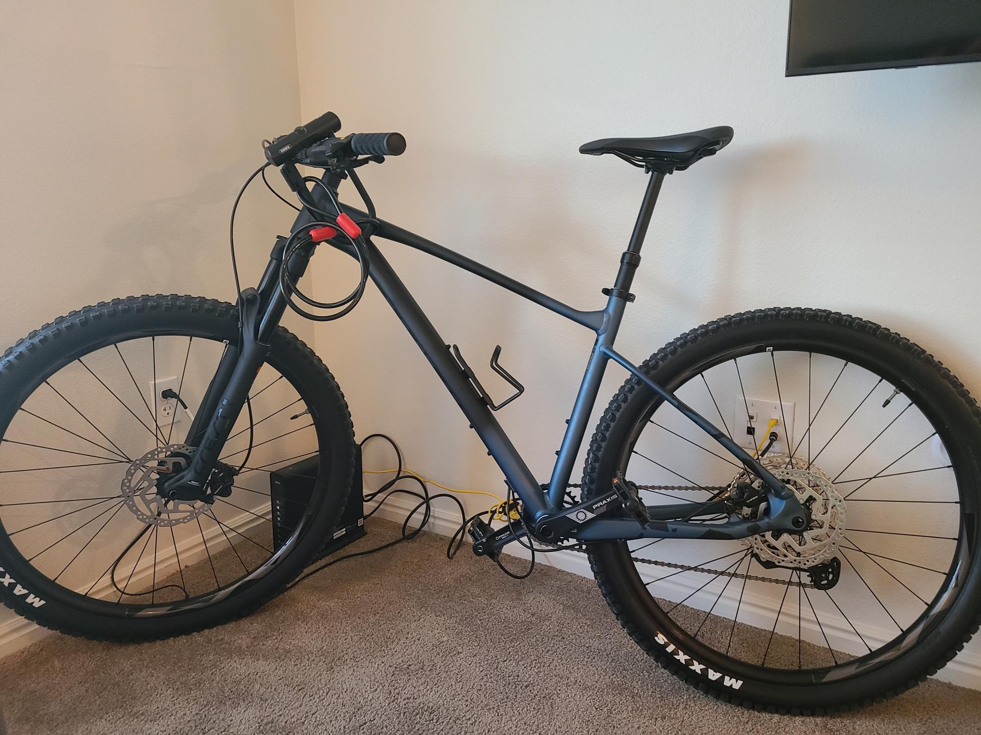 2022 Giant FATHOM 29 2 Blue