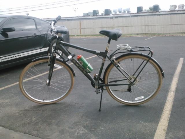 Schwinn Errand City 7 (Hybrid)  Silver or Gray