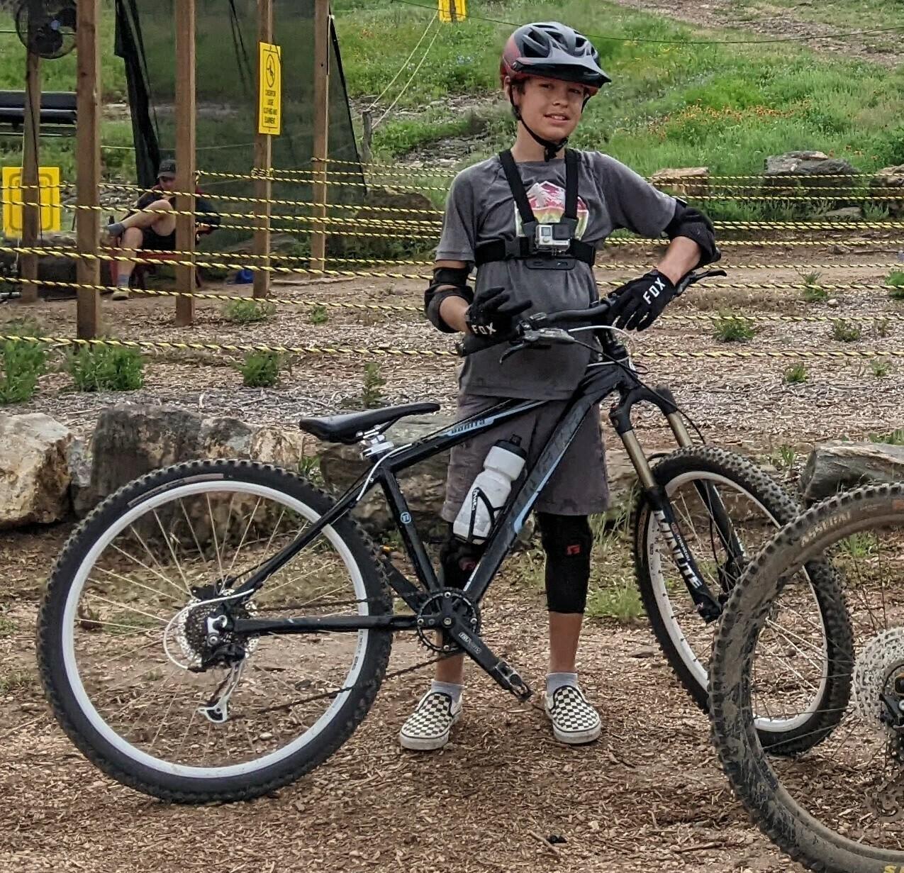 2013 Novara Bonita Black