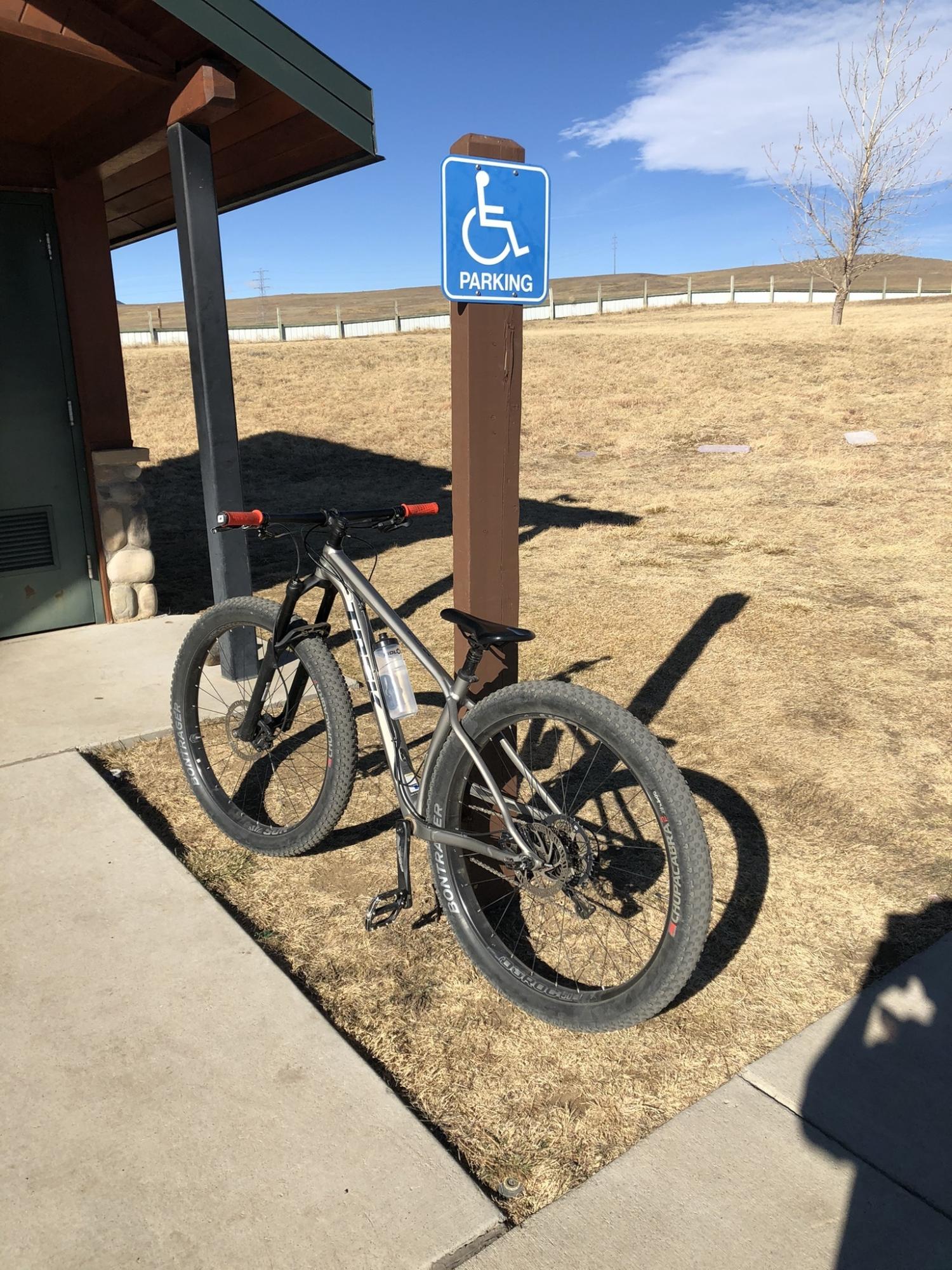 2018 Trek Stache 5 Silver, gray or bare metal