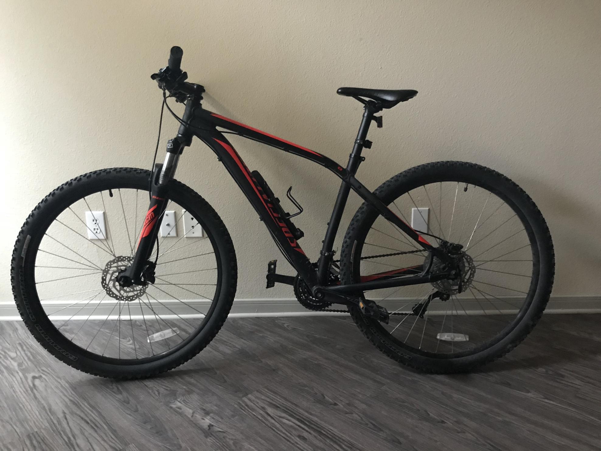 2016 Specialized Rockhopper Black