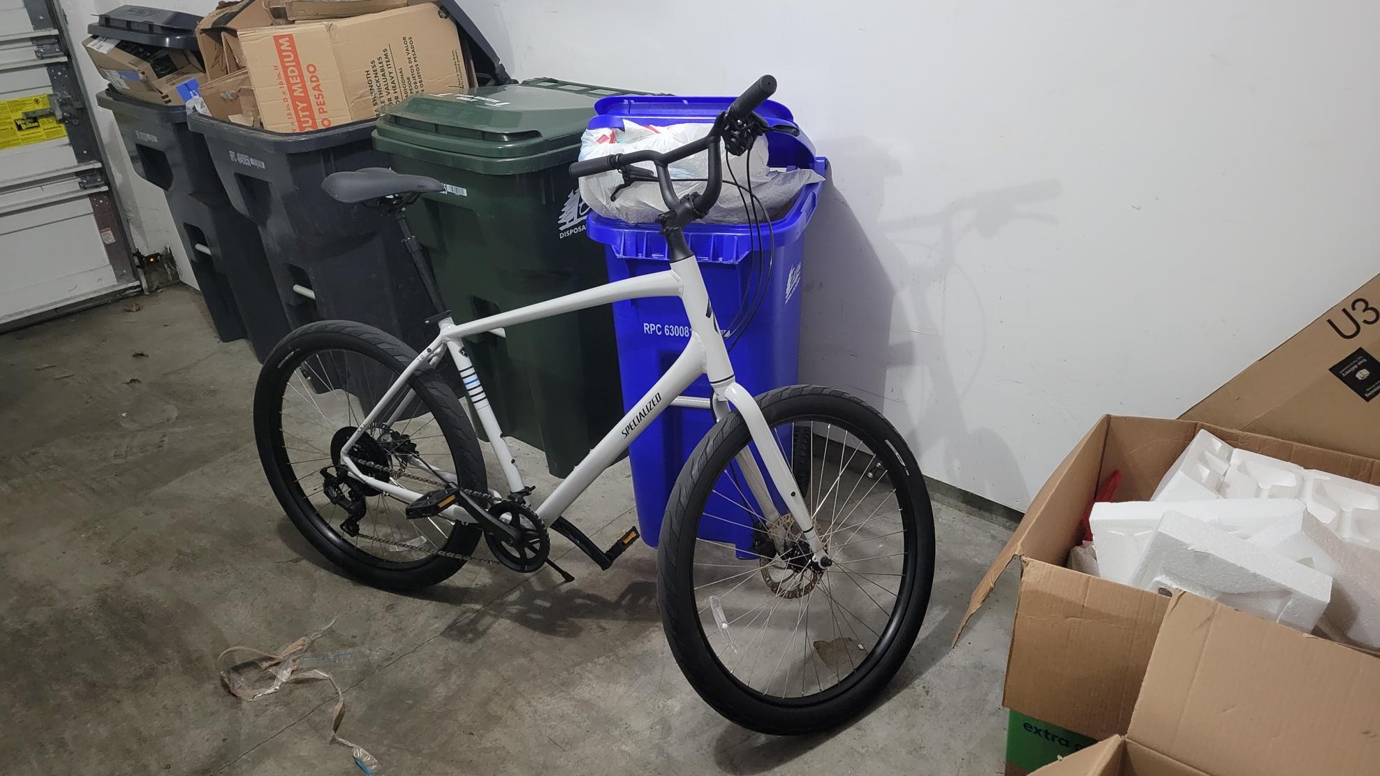 2024 Specialized Roll 3.0 Silver, gray or bare metal