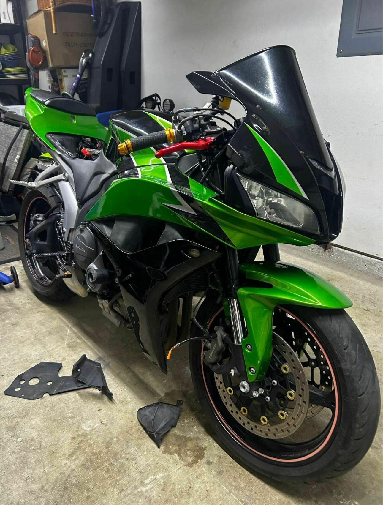 2008 Honda CBR600RR Black and Green