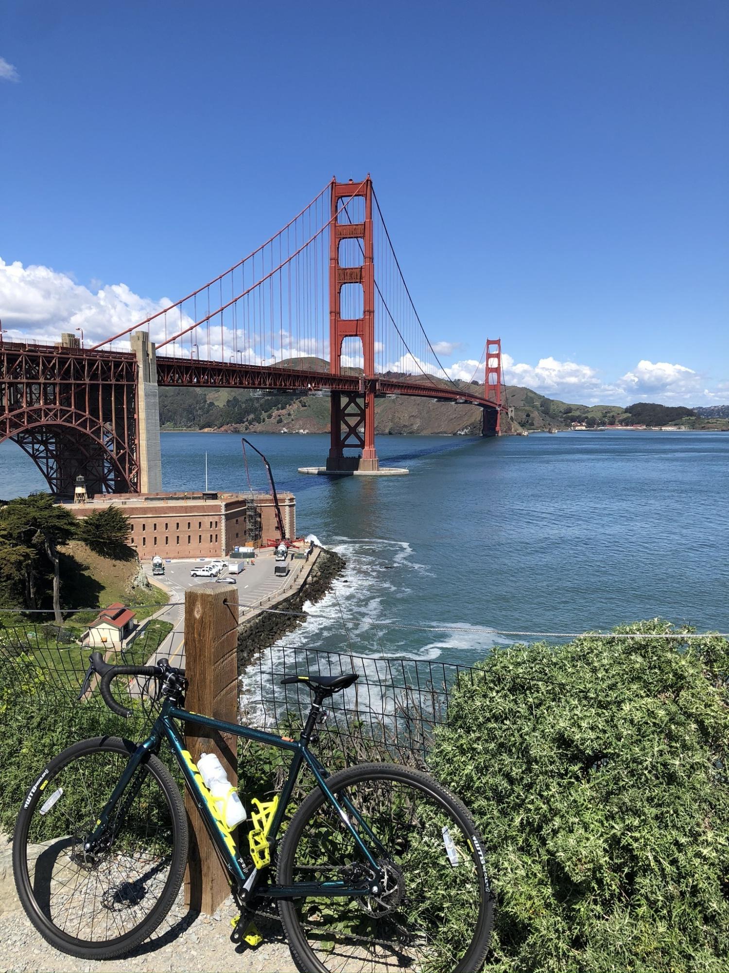 2020 Kona Rove Green and Yellow or Gold