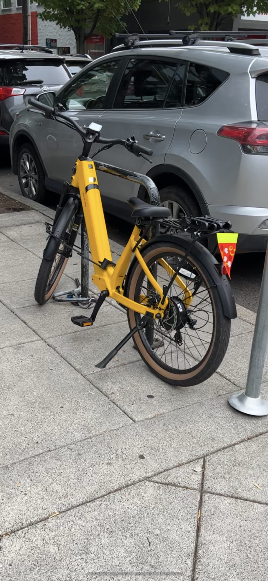 2022 Velotric Discovery 1 Yellow or Gold and Black