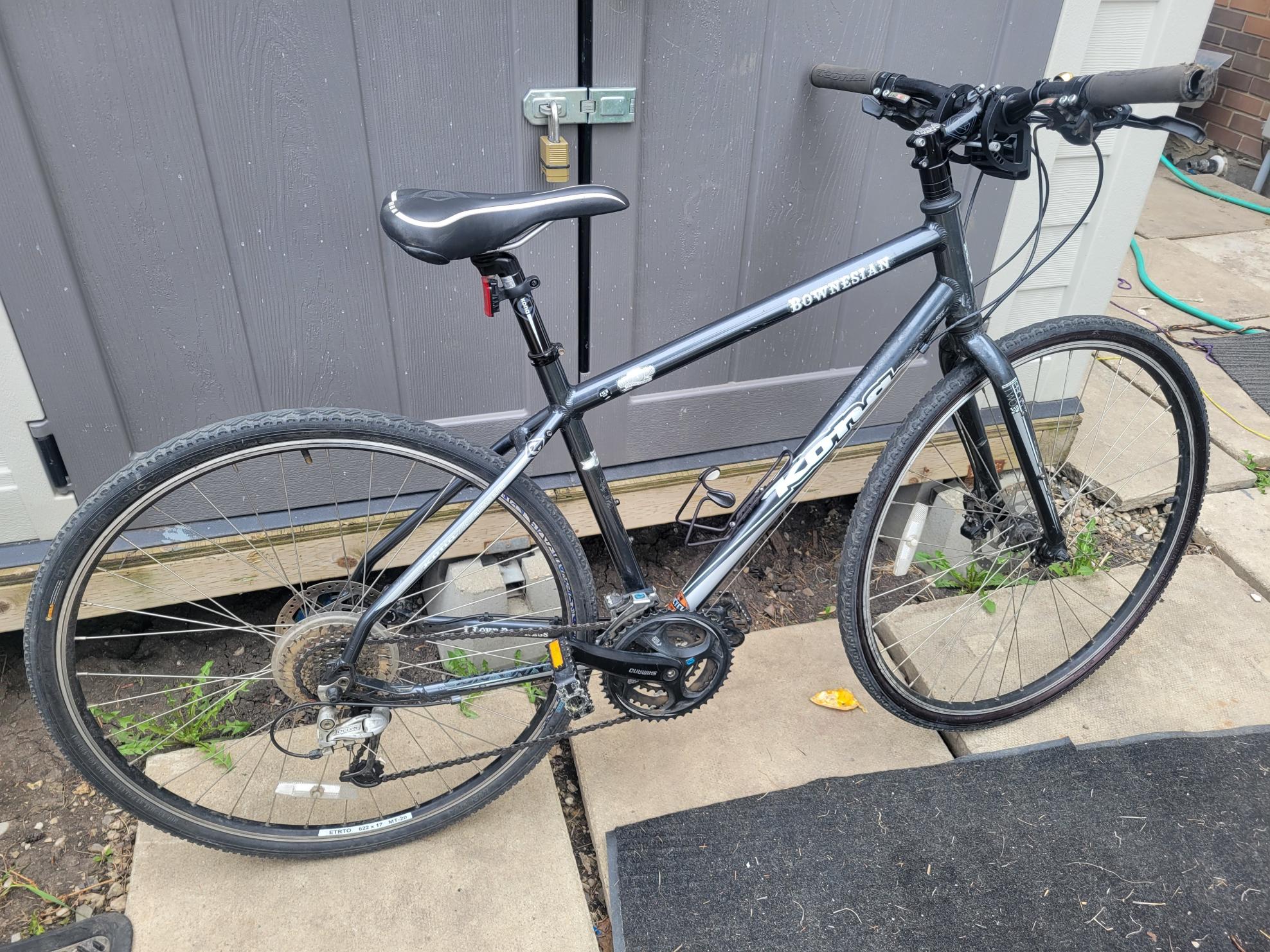 Kona Bownesian Silver, gray or bare metal and Black