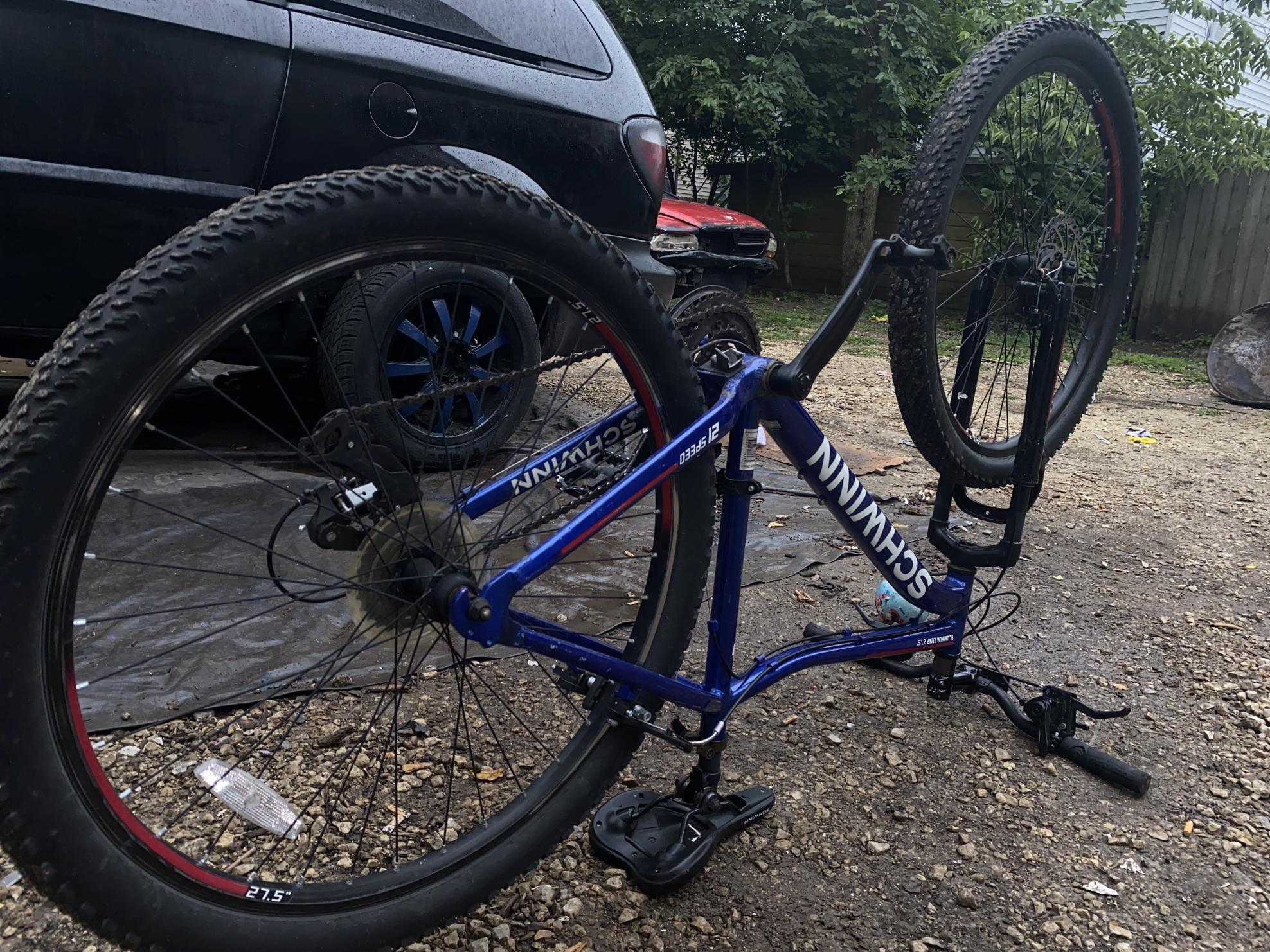 Schwinn Aluminum comp 27.5” Blue, Red, and White